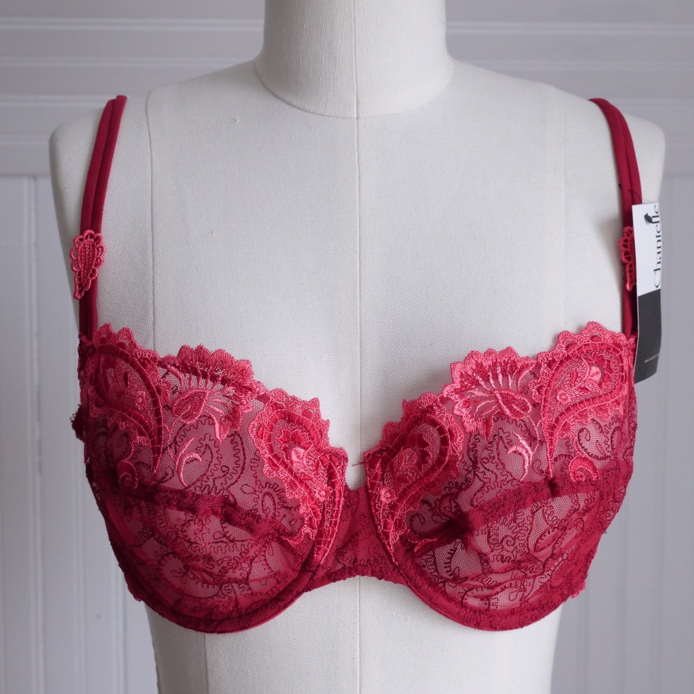Deadstock y2k Chantelle burgundy lace Demi cup bra